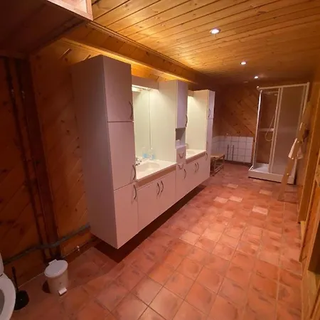 La Casa Marrone Norway Апартаменты *